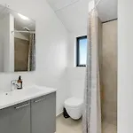 3 Bedroom Beautiful In 펜션