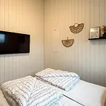 3 Bedroom Beautiful In Holiday home