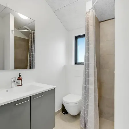 3 Bedroom Beautiful In 度假居