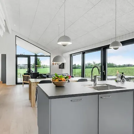 3 Bedroom Beautiful In 펜션